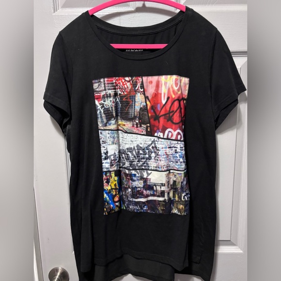 Black graphic top MBLM - Picture 1 of 4